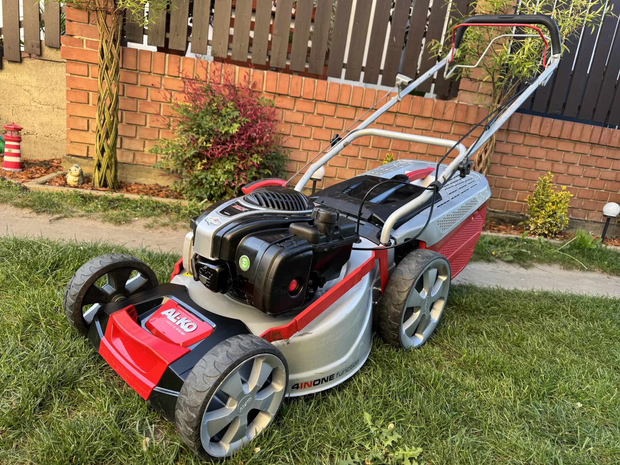 Al-KO Briggs önjárós fűnyíró - Racsni