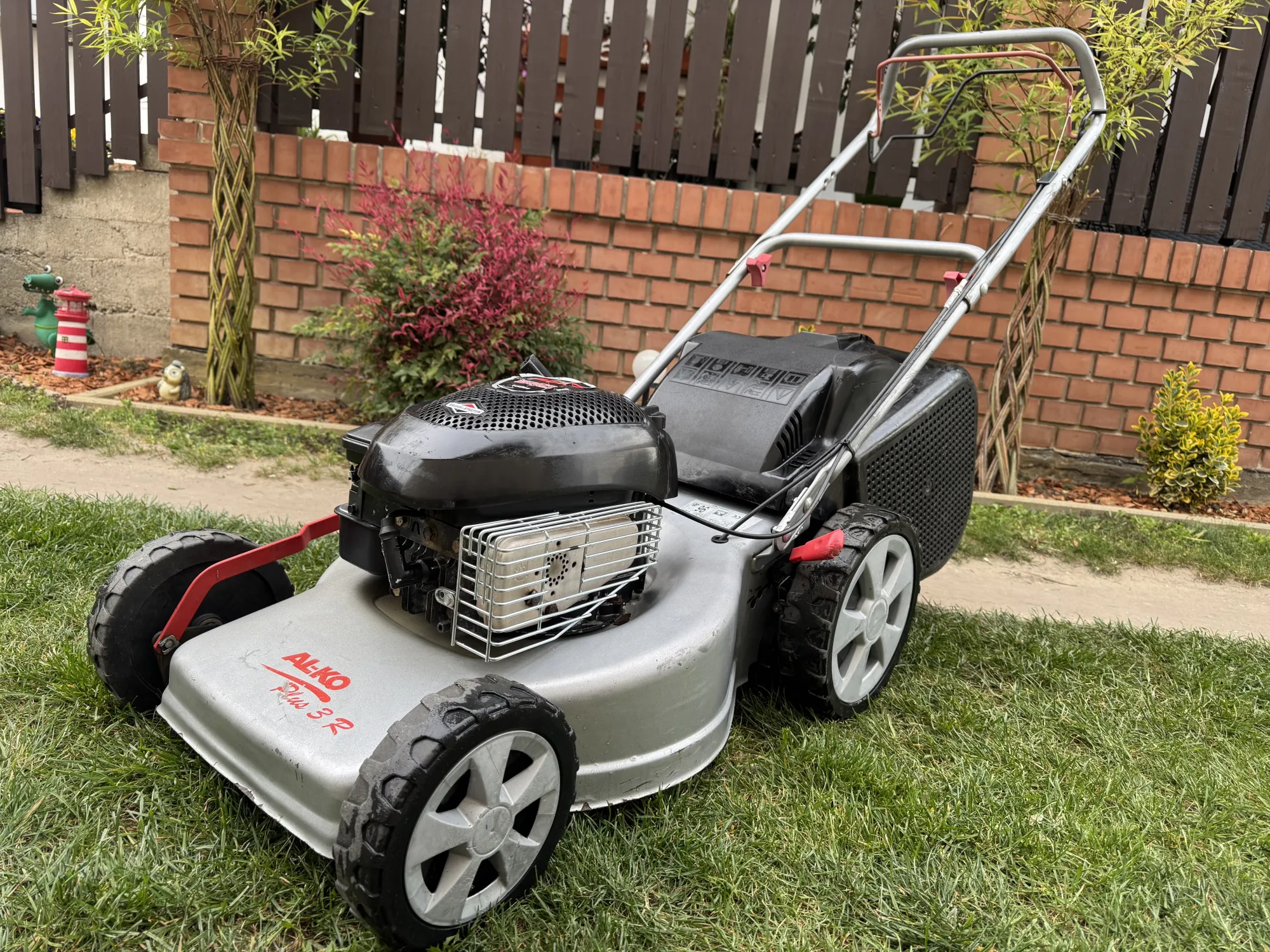 Al-KO Briggs önjárós fűnyíró - Racsni