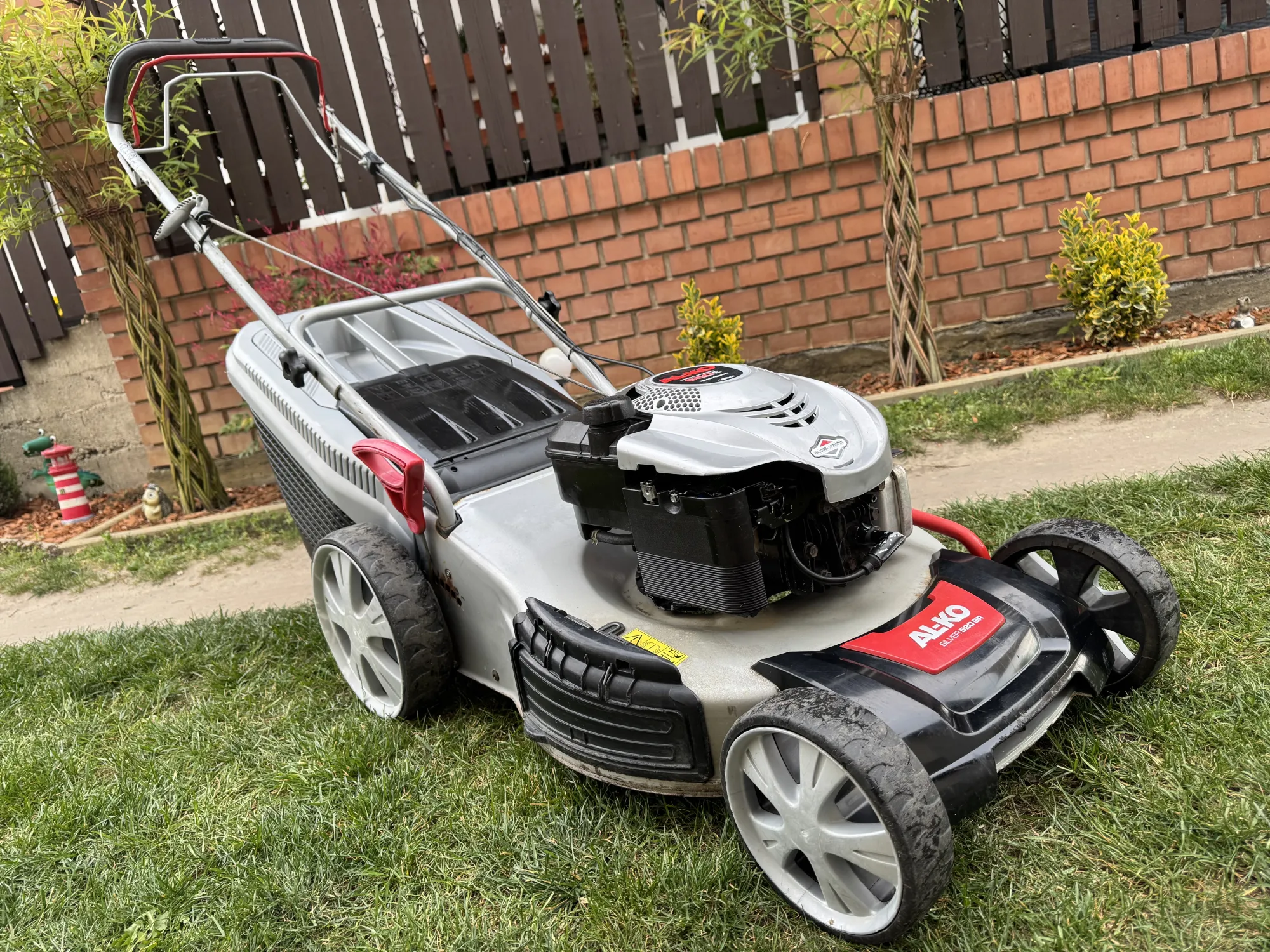 Al-KO Briggs önjárós fűnyíró - Racsni
